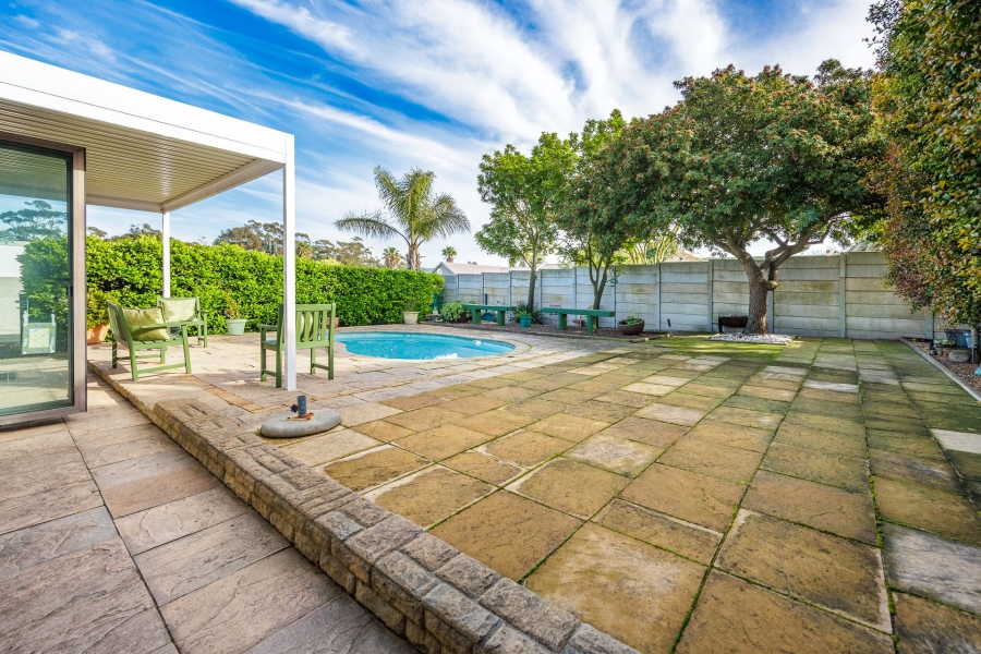 3 Bedroom Property for Sale in Goedemoed Western Cape